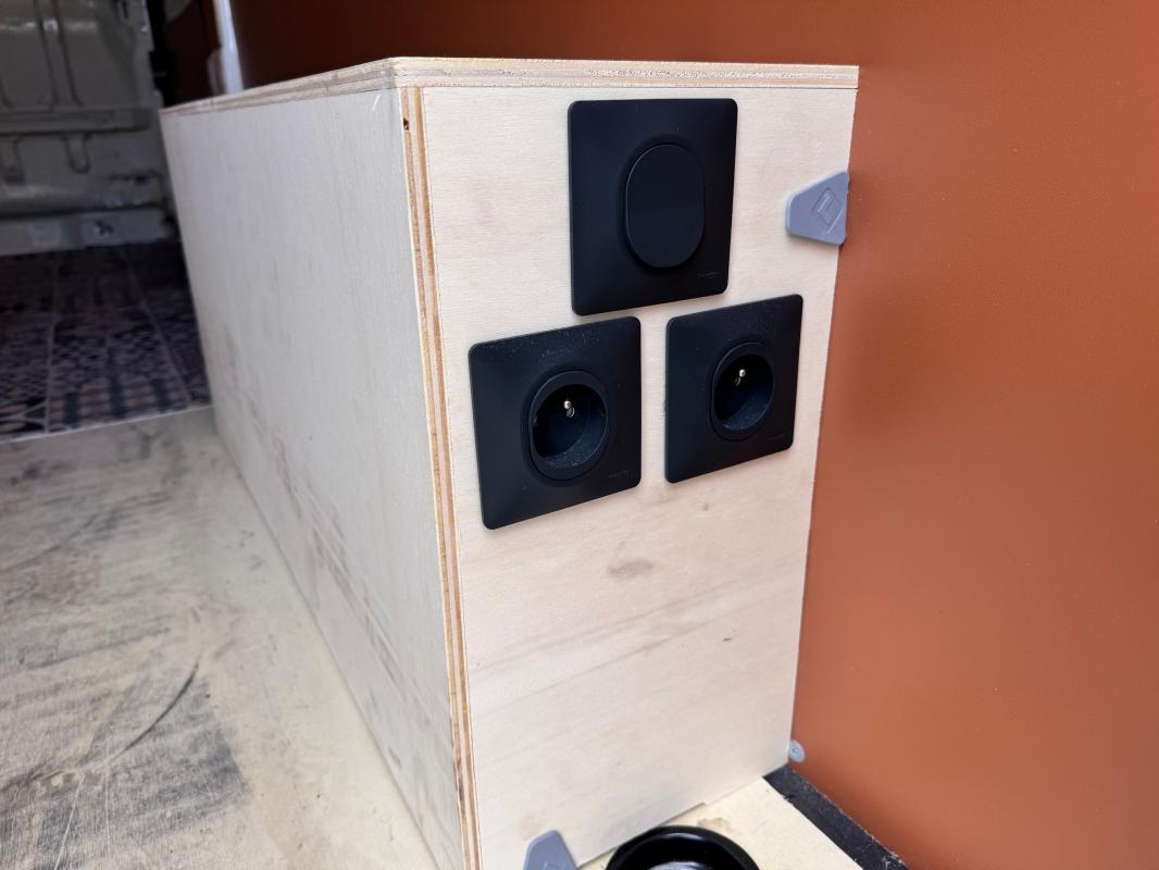 Peugeot Boxer - 335 L3H2 2.2 HDI 130 PACK CLIM NAV