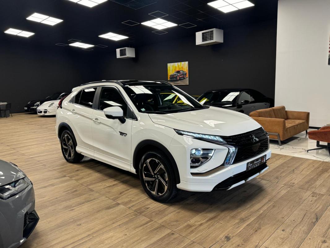 MITSUBISHI ECLIPSE CROSS - (2) 2.4 MIVEC 188 PHEV TWIN MOTOR 4WD INSTYLE (2021)