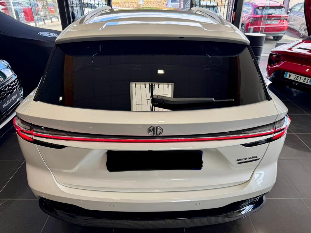 MG EHS - II 1.5 HYBRID+ 224 LUXURY