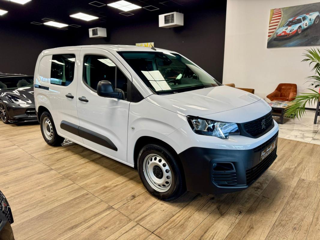 PEUGEOT PARTNER - III (2) FOURGON E 136 CH M ELECTRIQUE 800KG BATTERIE 50 KWH + (2023)