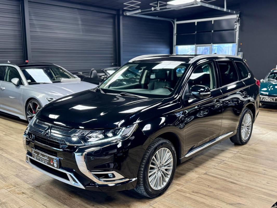 MITSUBISHI OUTLANDER PHEV - III (2) TWIN MOTOR 4WD INTENSE MY20 (2020)