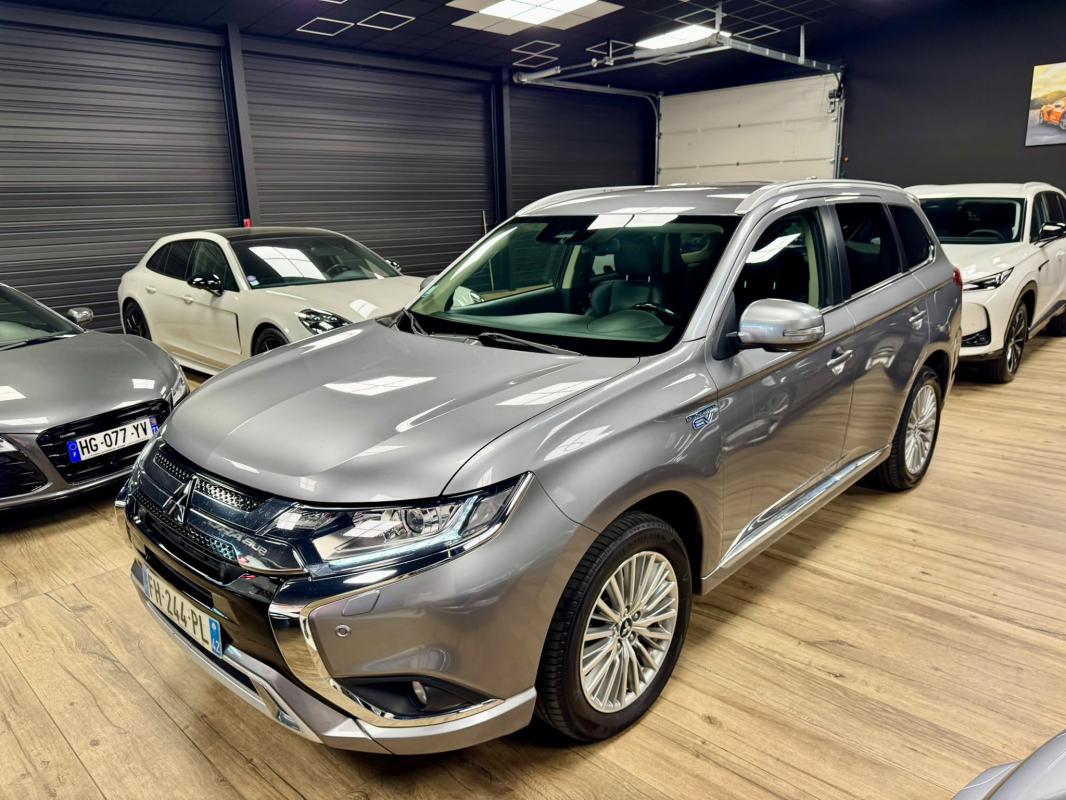 MITSUBISHI OUTLANDER - III (2) PHEV TWIN MOTOR 4WD INTENSE 224CH (2019)