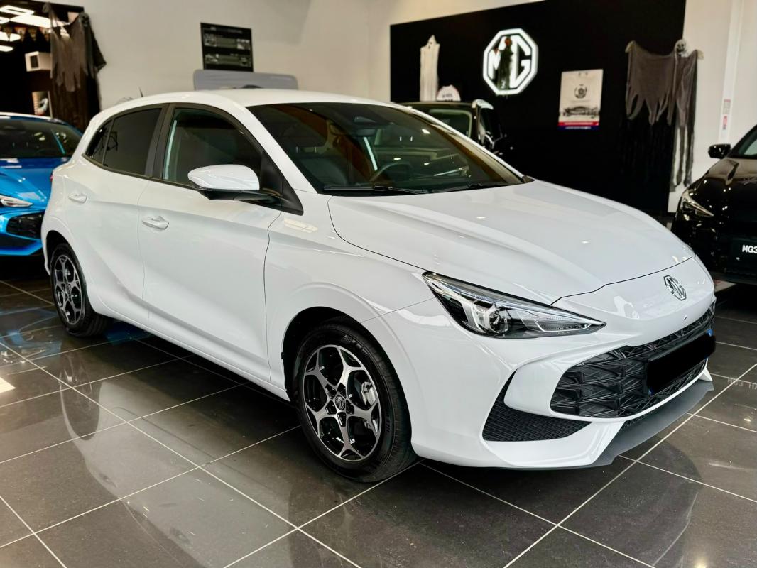 MG MG3 - 1.5 HYBRID+ 195 LUXURY (2026)