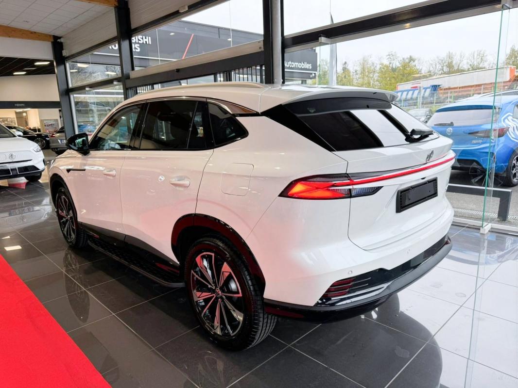 MG EHS - III 1.5T GDI HYBRIDE RECHARGEABLE PHEV LUXURY 272 ch 5p