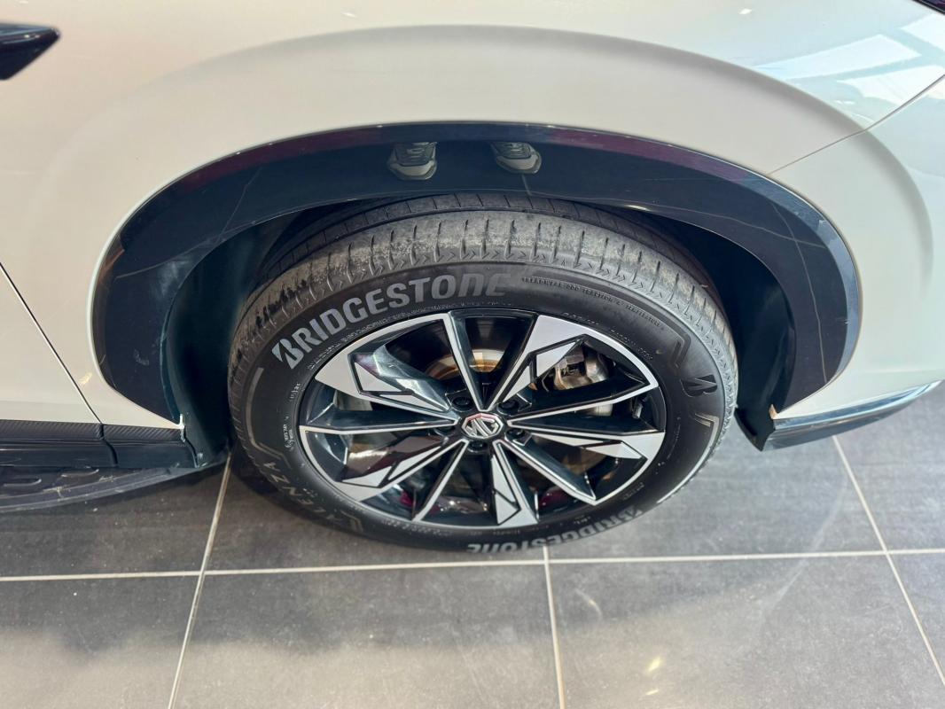 MG EHS - II 1.5T PHEV 272 LUXURY