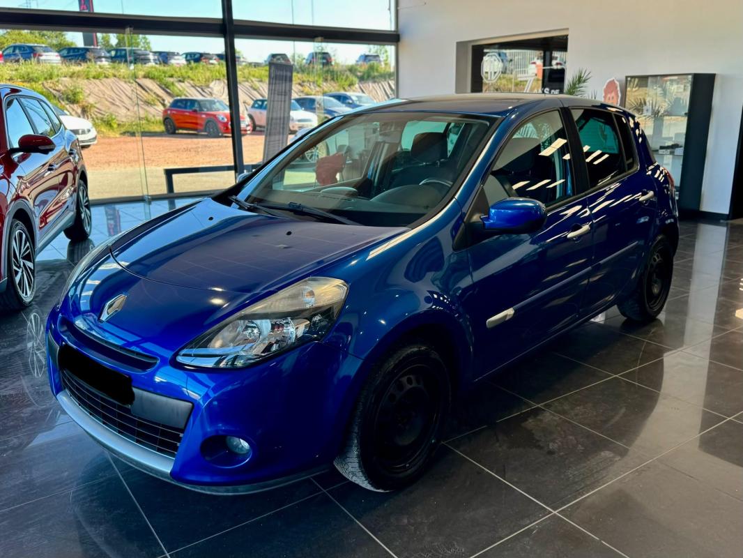 Renault Clio - III (2) 1.5 DCI 85 DYNAMIQUE 5P